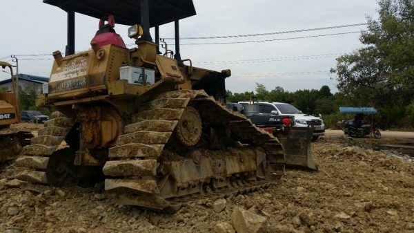 ขายรถแทรกเตอร์ CAT D4H ตีนเป็ดเกียร์ตัด สภาพสวยเดิมๆ ราคา680000 ต่อรอง ขายรถแทรกเตอร์ CAT D4H ตีนเป็ดเกียร์ตัด สภาพสวยเดิมๆ ราคา680000 ต่อรอง