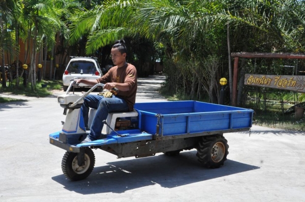 ขายรถkawasakiบรรทุกสินค้าการเกษตร&amp;ก่อสร้าง สภาพสวยเดิมจากญี่ปุ่นยังไม่เคยใช้งานในไทย 35,000บาท!!