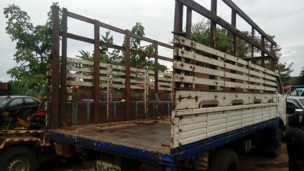 รถหกล้อ