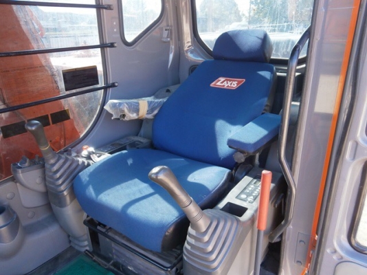 ด่วน ต้องการขายรถแบคโฮรถมือสองนำเข้า