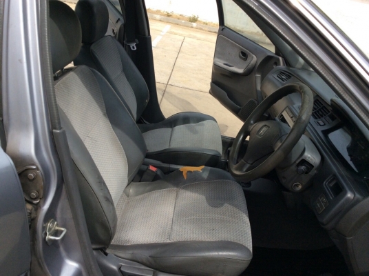 ขายรถ honda civic ปี96 เครื่องหัวฉีด1.6 เกียร์ธรรมดา เพาเวอร์กระจกไฟฟ้าทั้งคันใช้ได้หมด ภายในเบาะเดิมๆขาดนิดหน่อย คอนโซลสวยเดิม แอร์เย็น ตัวถังเดิมๆบางทรงดี สีต้องทำ ห้องเครื่องสวยเดิม เครื่องแน่นขับสนุก ช่วงล่างดี รถขับดีมาก ไม่ซีเรียสเรื่องสีตัวรถ คันนี