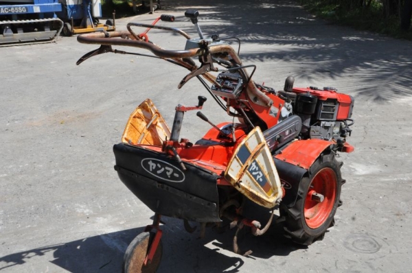 ขายรถไถ YANMAR พร้อมโรตารี่ นำเข้าจากญี่ปุ่น คันละ28,000บาทเท่านั้น!!