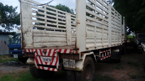 รถสิบล้อพ่วง