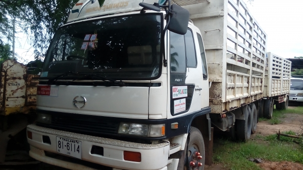 รถสิบล้อพ่วง