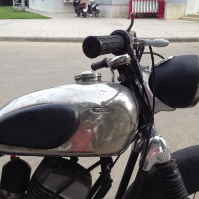 ขายมอเตอร์ไซค์คลาสสิคโบราณ ZUNDAPP ปีเก่า พร้อมใช้หัวใจญี่ปุ่น 22,000บาท ติดต่อคุณเอ๋ โทร.092-6356419