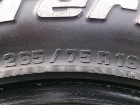 ขายยางBF 265/75R16 ยางปี10  จำนวน 1 ชุด