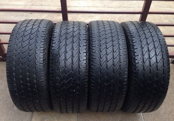 ยาง Nitto 265 60 18 กลางปี11 ดอกเยอะ ใช้กันยาวๆ