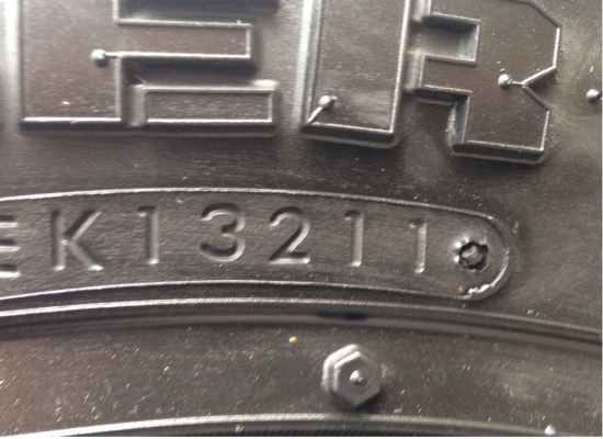 ยาง Nitto 265 60 18 กลางปี11 ดอกเยอะ ใช้กันยาวๆ