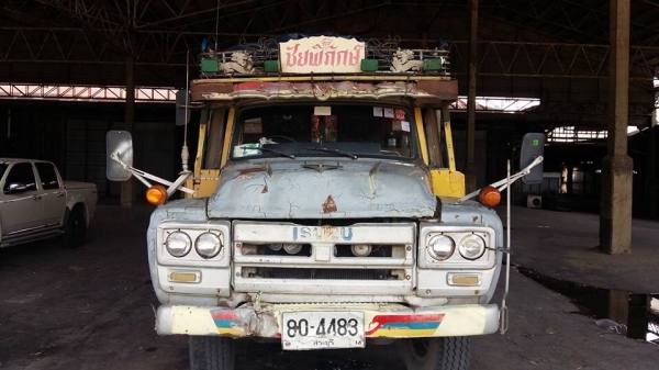 ขาย10ล้อ หน้ายาว เพลาเดียว เครื่อง6BD1