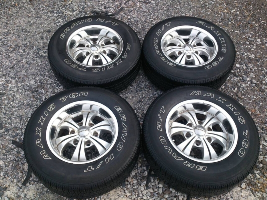 ขายแม็ก LENSO 6รูขอบ15 พร้อมยางMAXXIS 225/70R15 ยางปี12 สวยๆ จำนวน 1 ชุด