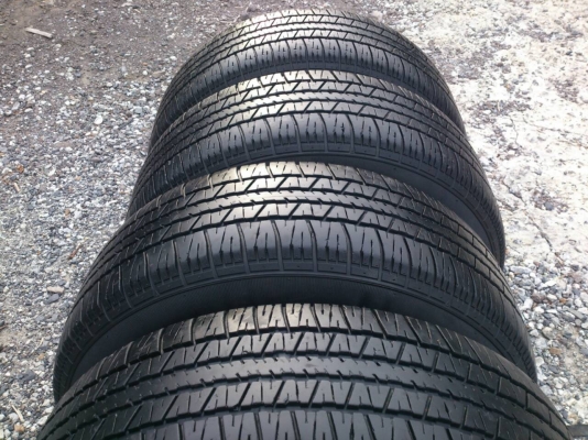 ขายแม็ก LENSO 6รูขอบ15 พร้อมยางMAXXIS 225/70R15 ยางปี12 สวยๆ จำนวน 1 ชุด