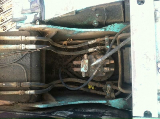 ขายรถแบคโฮ KOBELCO sk 200-5 ไฟฟ้าครบช่วงล่างดีเอกสารเล่มทะเบียนราคา 800,000ยากขายด่วน680,000 ขายรถแบคโฮ KOBELCO sk 200-5 ไฟฟ้าครบช่วงล่างดีเอกสารเล่มทะเบียนราคา 800,000ยากขายด่วน680,000