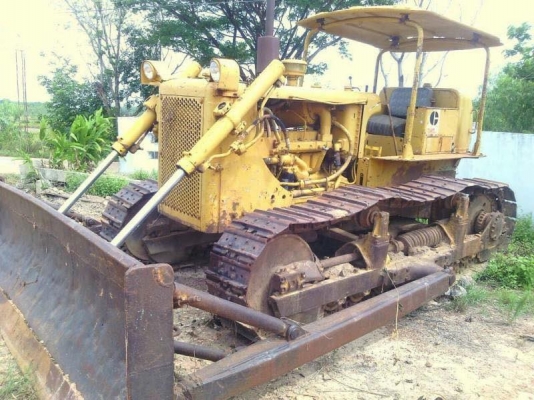 ขายรถแทรคเตอร์ CAT D5Dราคา295,000