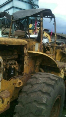 ขายรถตักล้อยาง CAT 950ราคา350,000 ขายรถตักล้อยาง CAT 950ราคา350,000