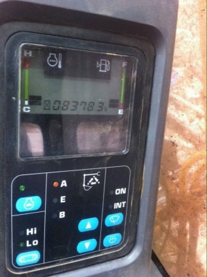 ขายรถแบคโฮ KOMATSU pc200-7เอกสารอินวอยท์ราคา1,550,000