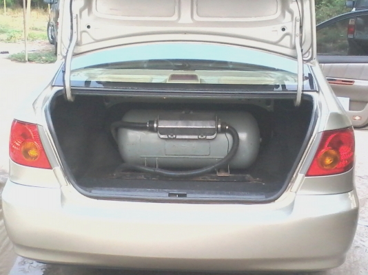 ขายด่วนครับ TOYOTA ALTIS 1.8 ปี03 สีทอง ติดแก๊ส LPG แล้วครับ รถเดิมๆพร้อมใช้ครับ