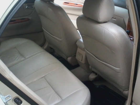 ขายด่วนครับ TOYOTA ALTIS 1.8 ปี03 สีทอง ติดแก๊ส LPG แล้วครับ รถเดิมๆพร้อมใช้ครับ