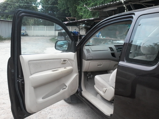 ขายด่วนครับ TOYOTA VIGO D4D 3000 G รถสวยครับ (ขาดกล่องคุมเครื่อง 2 กล่อง) ขายด่วนครับ TOYOTA VIGO D4D 3000 G รถสวยครับ (ขาดกล่องคุมเครื่อง 2 กล่อง)