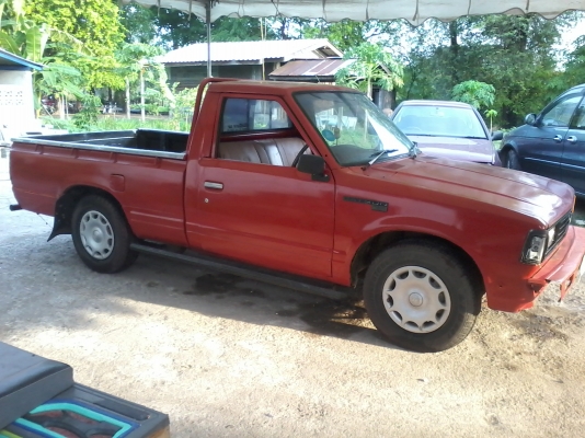 ขายด่วนครับ DATSAH 720 เครื่อง เบนซิน 4 ขอ พร้อมเข้าสวนครับ