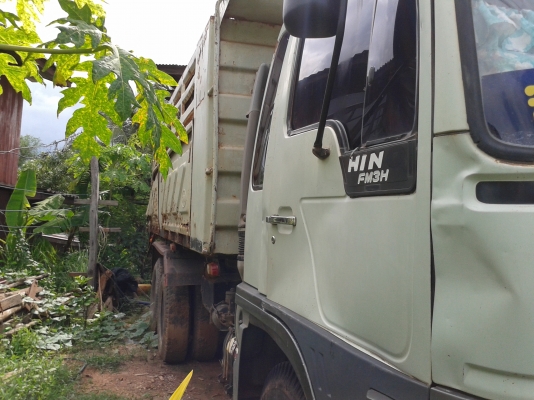 ขายFM3H HO7D195แรงม้า สองเพลา ดั๊มสามมิตร กระจกไฟฟ้าเดิมทั้งคัน