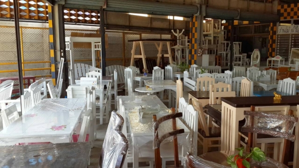 เซ้ง ร้านเฟอร์นิเจอร์ พร้อมสินค้าใหม่ทั้งร้าน ทำเลดีมาก ติดถนนใหญ่ ติวานนท์ สุดคุ้มๆมาก พร้อมดำเนินกิจการต่อได้เลย