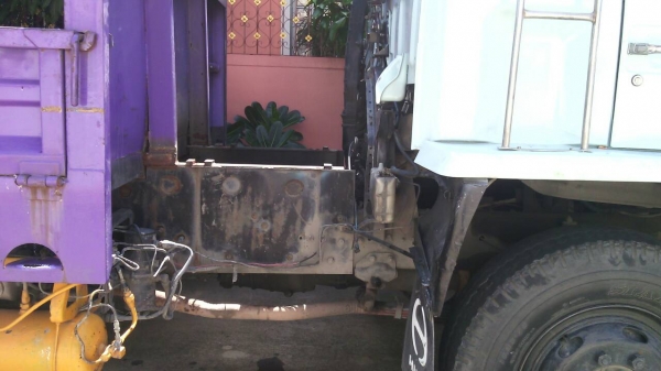 ขายรถบรรทุก 10 ล้อกระบะคาร์โก้ยาว 7.20 เมตร ISUZU ROCKY 195 แรงม้า เพลาเดี่ยว ราคา 720000