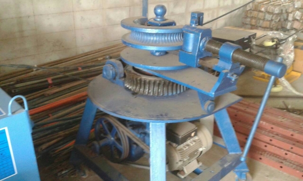 ขายเครื่องดัดท่อของสภาพ99 \% อุปกรณ์ครบชุดพร้อมใช้ ลูกดัดครบ