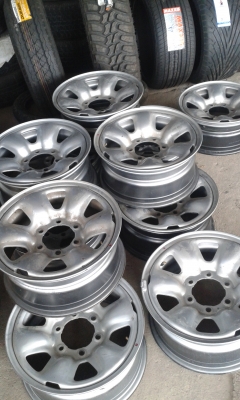 ขายกะทะเหล็กขอบ16 กว้าง 7 ใส่ 6 รู หรือเอาไปกลับหน้า ขายลูกละ 1000