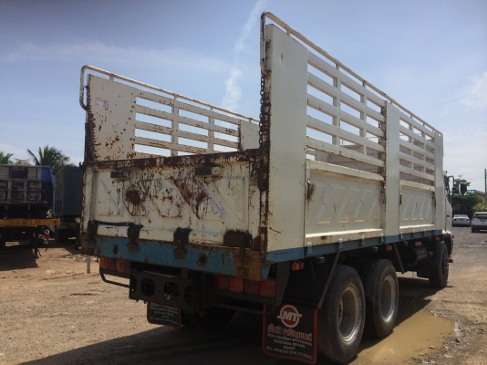 รถสิบล้อกระบะบรรทุก Hino มีข้างเสริม รุ่นFL1J 220 แรงม้า สภาพสวย พร้อมใช้งาน สนใจติดต่อเอ็ม ที เจริญ