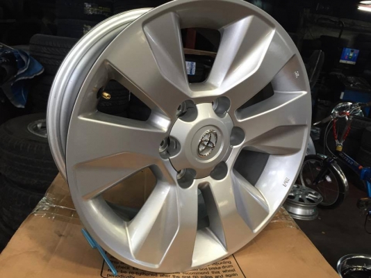 REVO 17 ยาง BRIDGESTONE ปี 14 **16900**