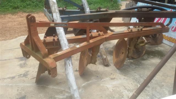 ขาย2ชุดผานสามTTลำนารายณ์และ ผานสาม35-45แรง