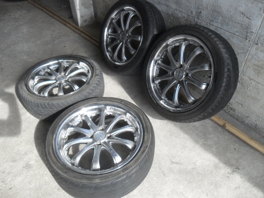 ล้อแม็ก 17นิ้ว 4รู100 พร้อมยาง สวยๆ 4 ล้อ ราคา 6500 บาท