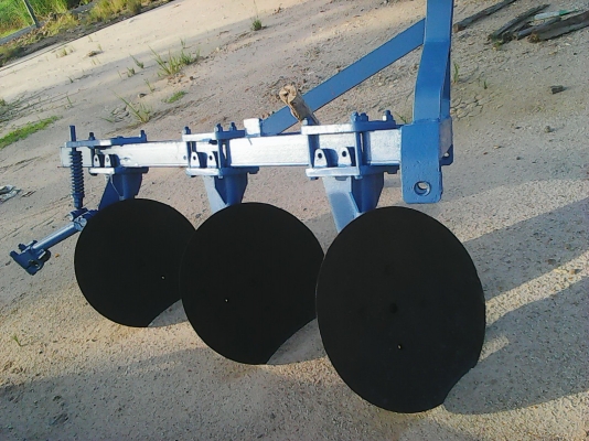 ขายผานรถไถหลายขนาด สนใจสอบถามได้