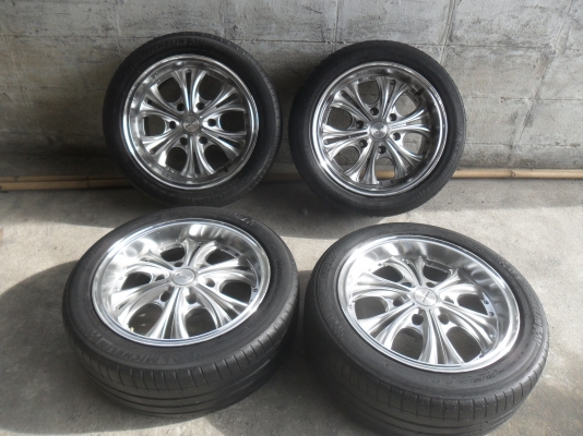 ล้อแม็ก 17นิ้ว 6รู พร้อมยาง สวยๆ 4 ล้อ ราคา 7500 บาท