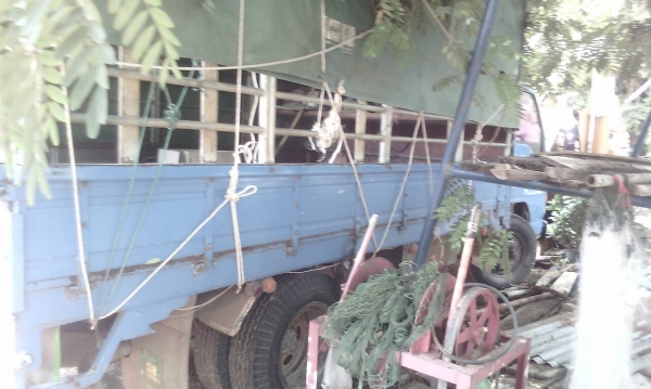 หกล้อ อีซูซุ NPR130แรงโบว์ รถห้างปี45 สภาพสวยพร้อมใช้งาน ทะเบียนพร้อมโอน