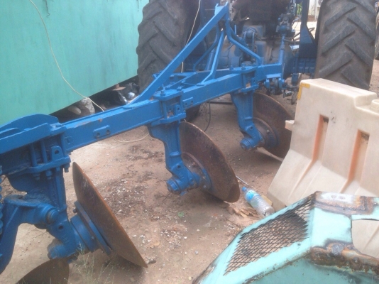 ขายด่วน. รถไถ ford. 6600. พร้อมใช้งาน