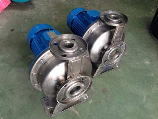 ขายปั้มน้ำหอยโข่งหัวปั้มสแตนเลส Ebara 4HP. 380V สภาพสวย วิ่งนิ่ม พร้อมใช้งาน (เหลือ 1 ตัวครับ)