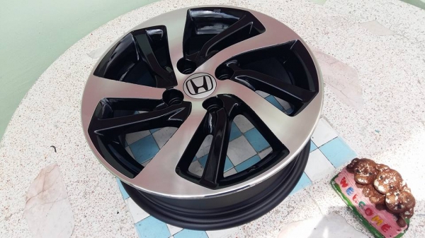 ขายล้อแม็ก jazz 15"×5.5" et45 สนใจติดต่อเล็กคลองสามครับ 081-3747940 ขายล้อแม็ก jazz 15"×5.5" et45 สนใจติดต่อเล็กคลองสามครับ 081-3747940
