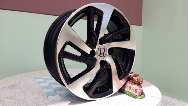 ขายล้อแม็ก jazz 15"×5.5" et45 สนใจติดต่อเล็กคลองสามครับ 081-3747940 ขายล้อแม็ก jazz 15"×5.5" et45 สนใจติดต่อเล็กคลองสามครับ 081-3747940