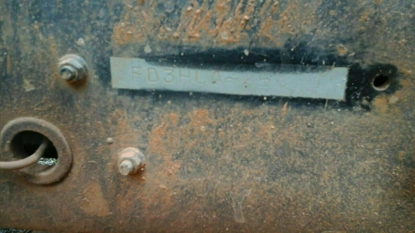 หกล้อติดเครน