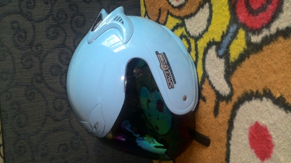 ขายด่วนหมวกกันน็อคมือสอง 2 ใบ 400 ส่งฟรี โทร 0988692320