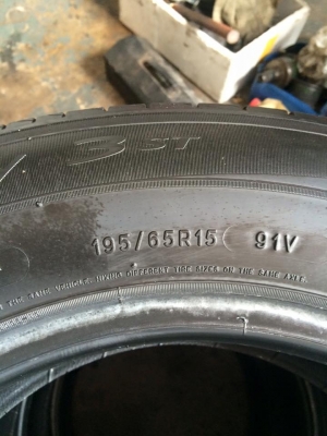 ขายยาง 15" 195/65R15 ยางปี13 Michelin Primacy 3 สภาพสวยๆ4เส้นขาย 1,800บาท