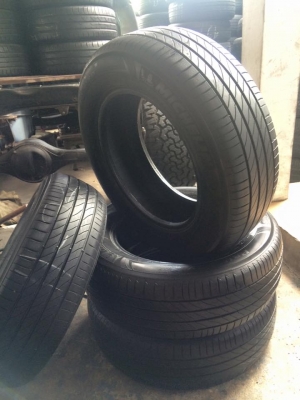 ขายยาง 15" 195/65R15 ยางปี13 Michelin Primacy 3 สภาพสวยๆ4เส้นขาย 1,800บาท