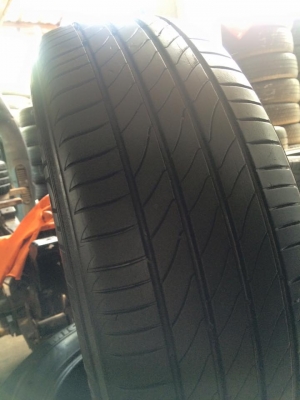 ขายยาง 15" 195/65R15 ยางปี13 Michelin Primacy 3 สภาพสวยๆ4เส้นขาย 1,800บาท