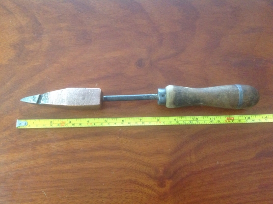 ขายหัวแร้งโบราณด้ามไม้ หนัก 1/2 กก. ขนาดหัว 4 1/2" ด้ามยาว 13"