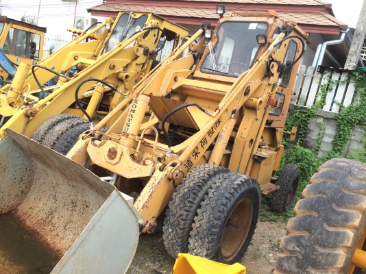 รถตักล้อยาง Komatsu  SD25  มือสองจากนอก