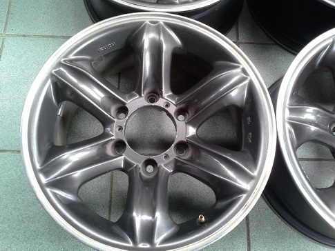 ล้อเล็บเหยี่ยว อีฃูสุ แท้ๆ 6/139 ขอบ16*7 et7.5 สภาพสวยๆ 1ชุด