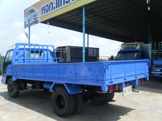 Isuzu NPR 135 แรง