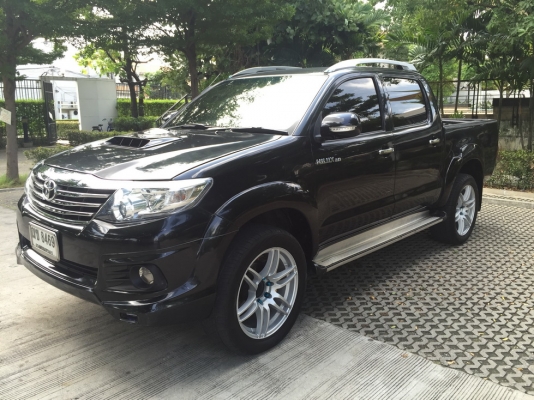ขาย VIGO PRERUNNER 4 ประตู หน้าCHAMP รถมือเดียวสภาพดีครับ