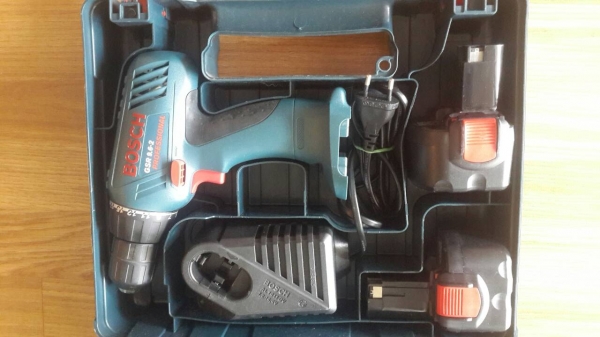 ขาย สว่านไขควงไร้สาย BOSCH รุ่น GSR 9.6-2 มือสอง สภาพเหมือนใหม่ ขาย สว่านไขควงไร้สาย BOSCH รุ่น GSR 9.6-2 มือสอง สภาพเหมือนใหม่
